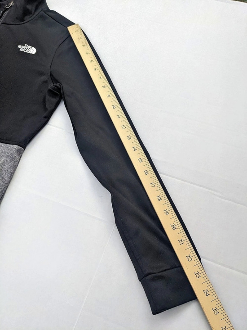 The North Face Color Block Performance Jacket - Picture 10 of 10